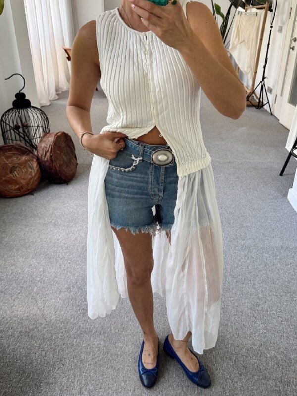 BEYAZ TÜL İŞLEMELİ İTHAL TUNİK