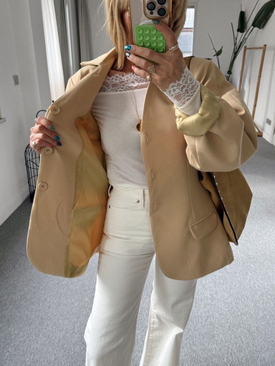 SARI KREP KUMAŞ CEKET