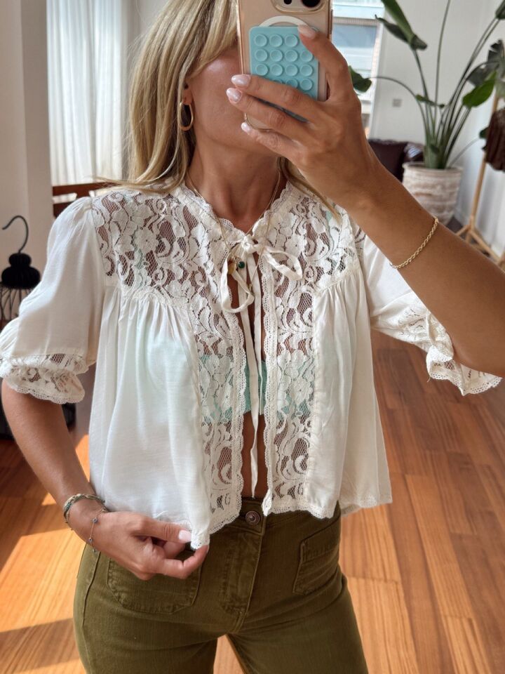 KREM BAĞLAMALI SATEN İTHAL BLUZ