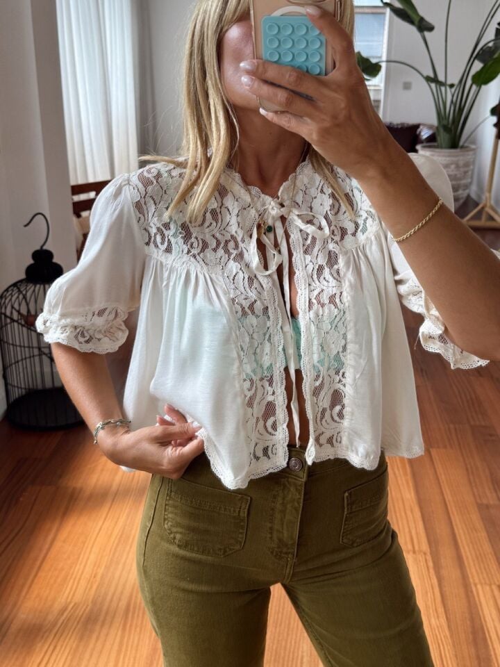 KREM BAĞLAMALI SATEN İTHAL BLUZ