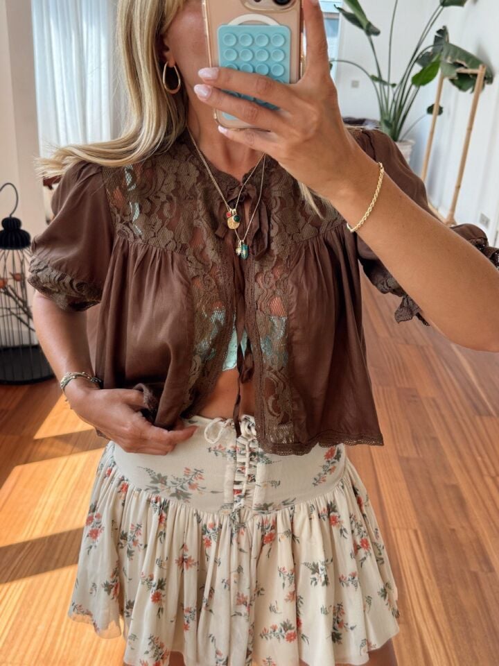 KAHVERENGİ BAĞLAMALI SATEN İTHAL BLUZ