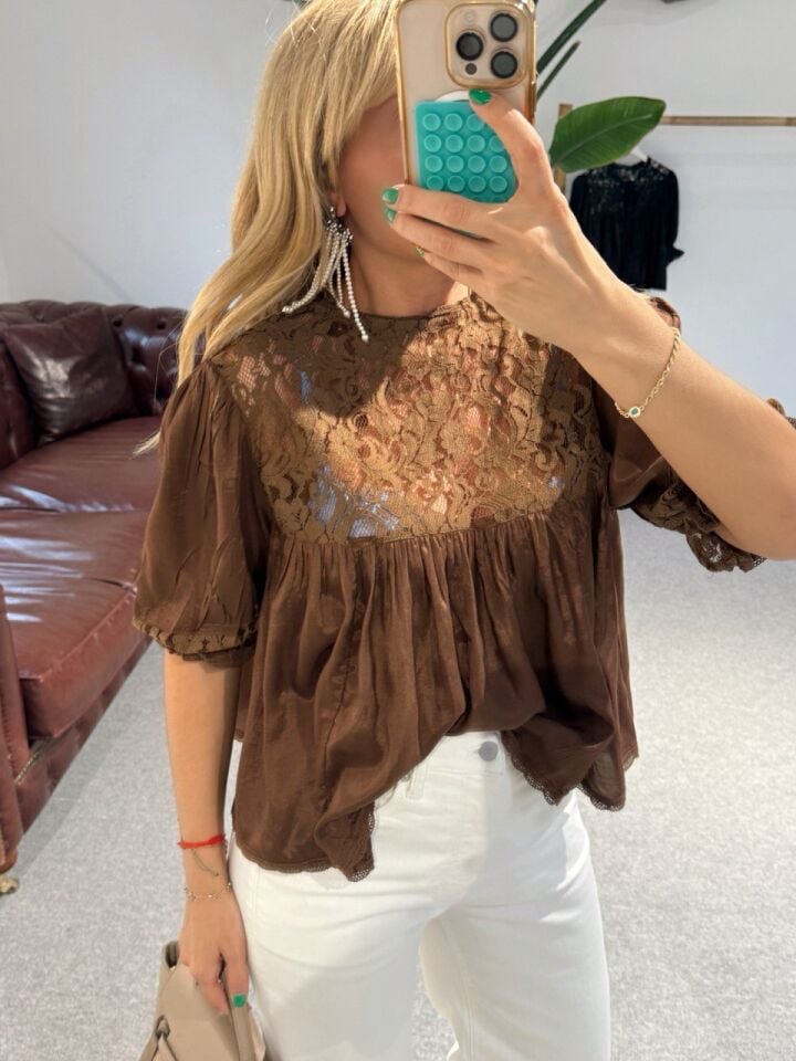 KAHVERENGİ BAĞLAMALI SATEN İTHAL BLUZ