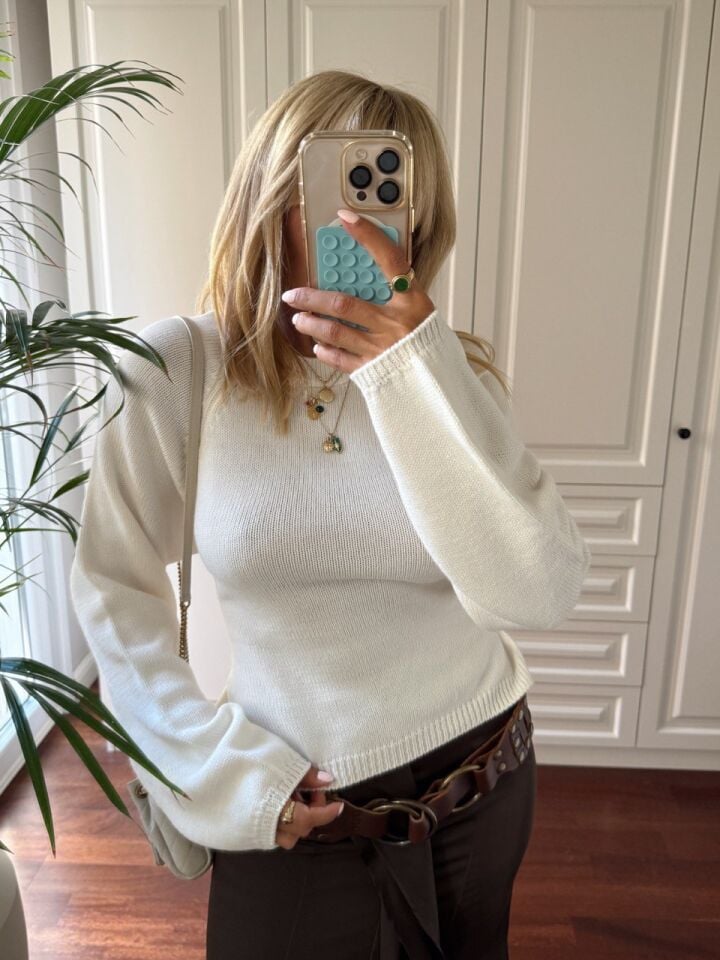 EKRU SIRT DEKOLTELİ TRİKO