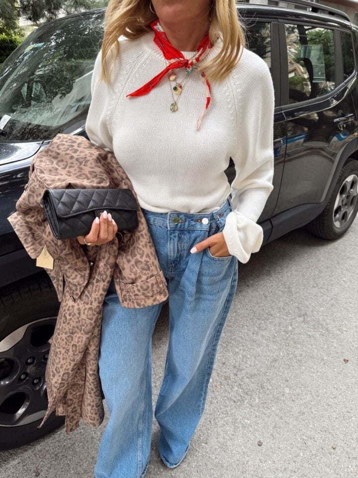 EKRU SIRT DEKOLTELİ TRİKO