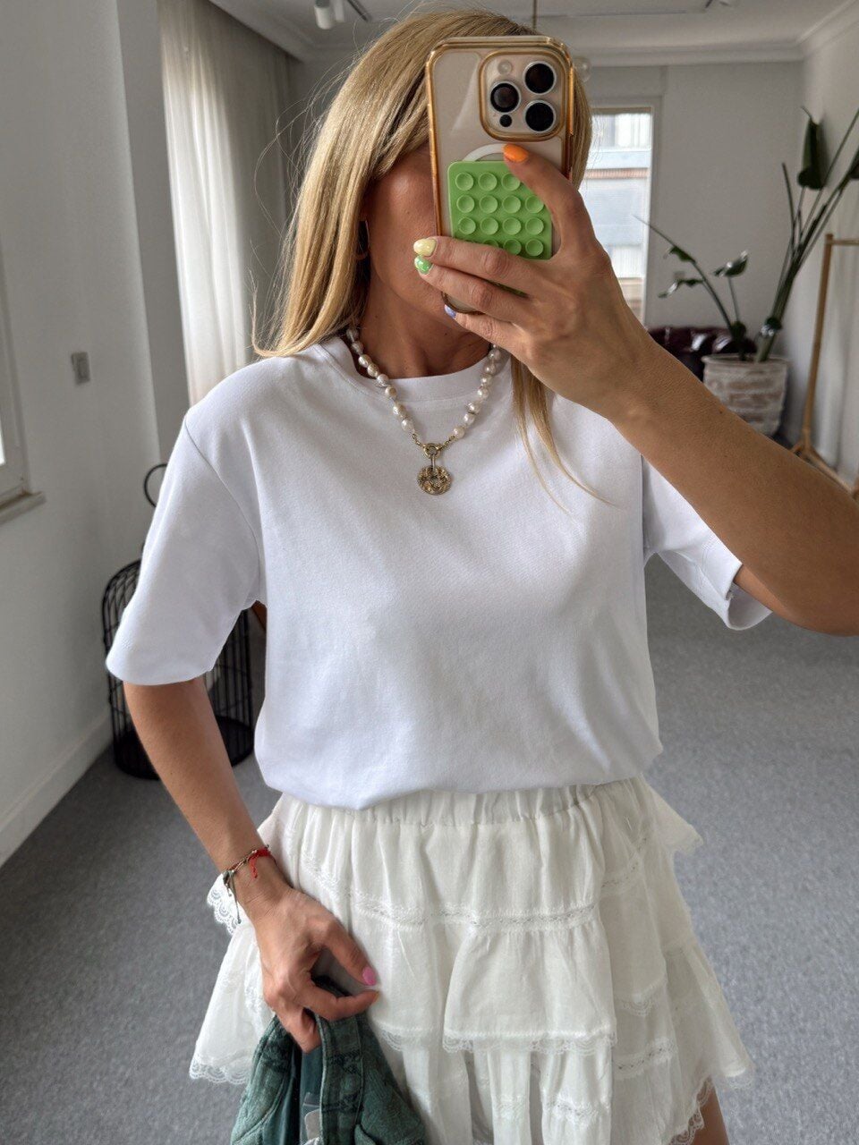 BEYAZ PAMUKLU BİSİKLET YAKA TSHIRT