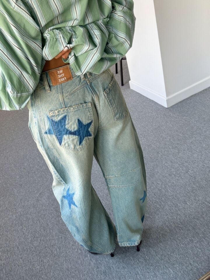 YILDIZ BASKILI BARREL JEAN