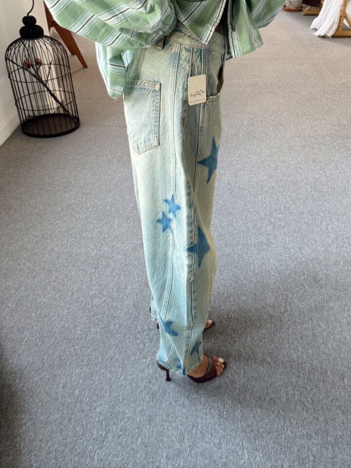 YILDIZ BASKILI BARREL JEAN