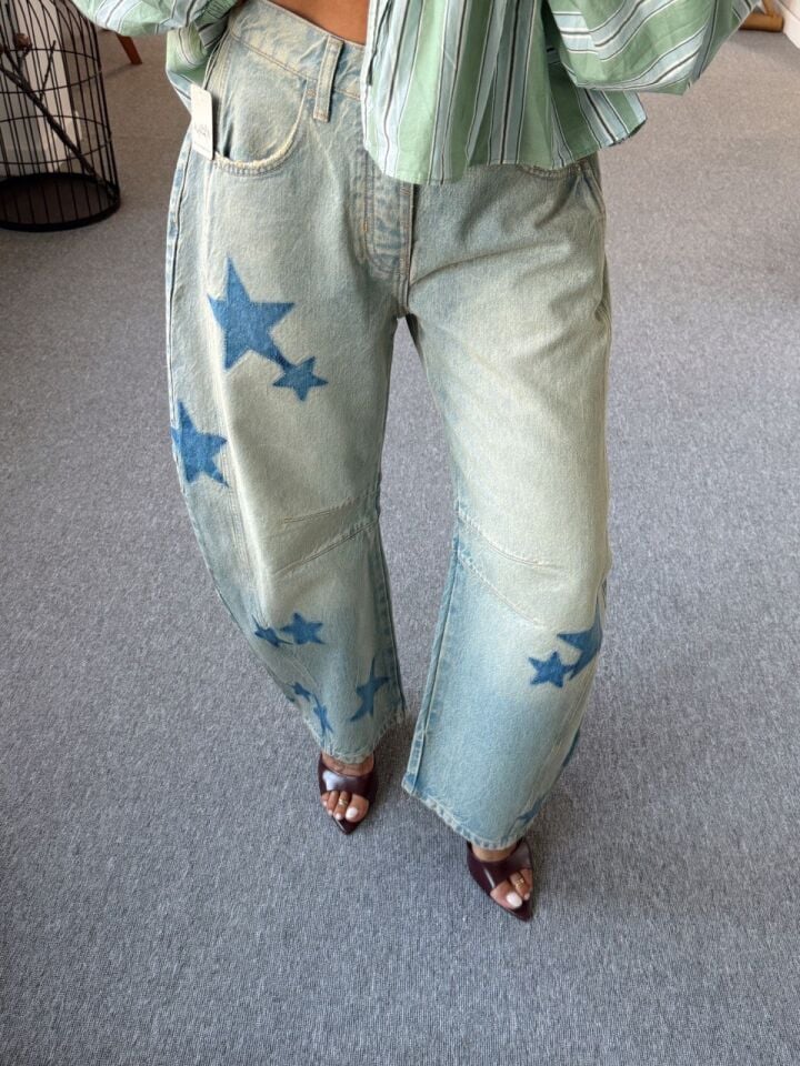 YILDIZ BASKILI BARREL JEAN