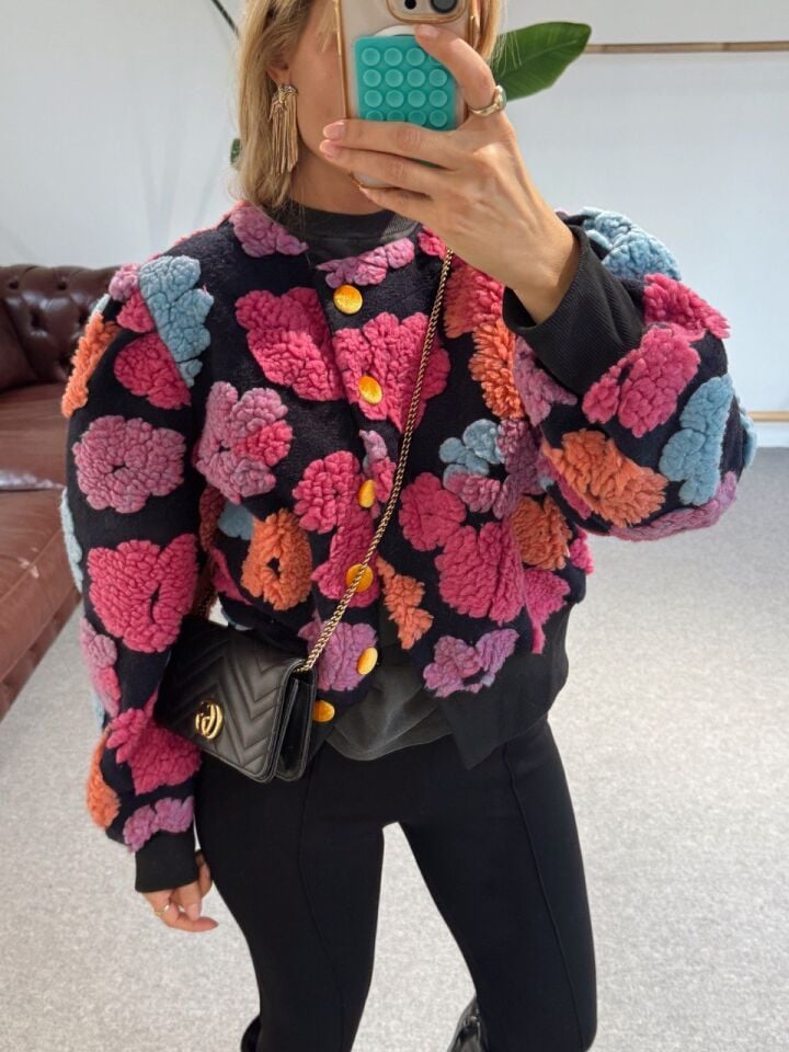 PEMBE-SİYAH ÇİÇEKLİ BALON KOL İTHAL CEKET HIRKA