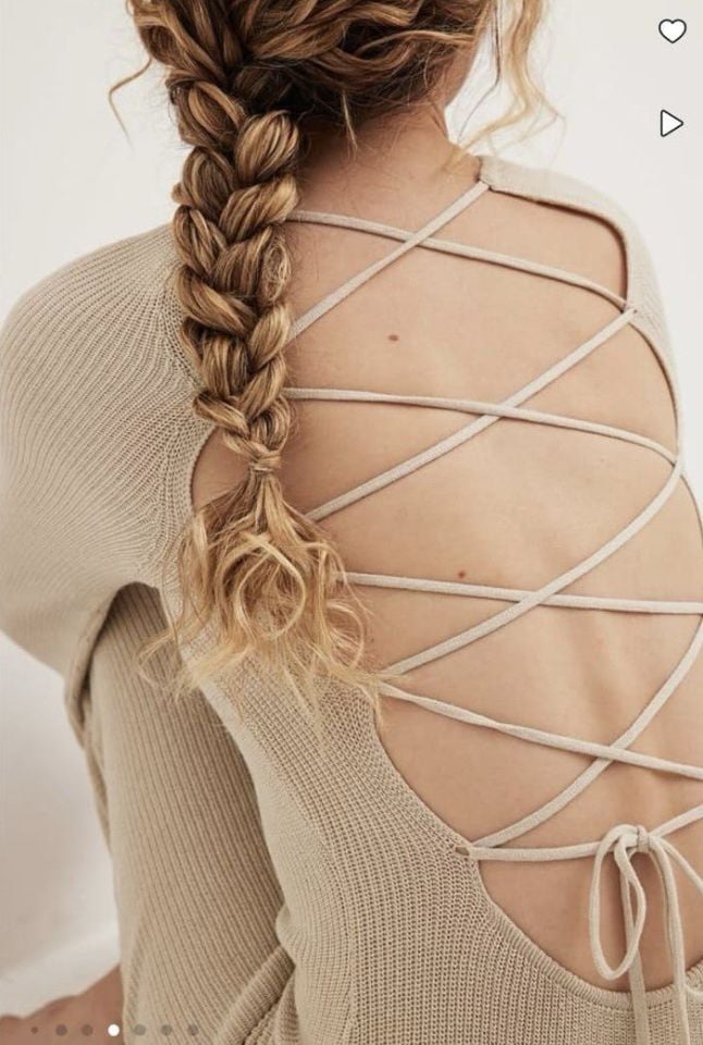 SIRT DEKOLTELİ ÖRME MAXİ ELBİSE