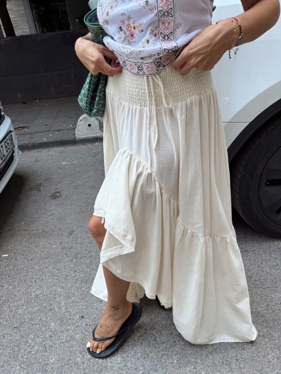 KREM VOLANLI YIRTMAÇ DETAY İTHAL ETEK