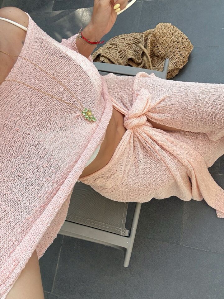PEMBE ASİMETRİK PELERİN CROP BAĞLAMALI PAREO TAKIM