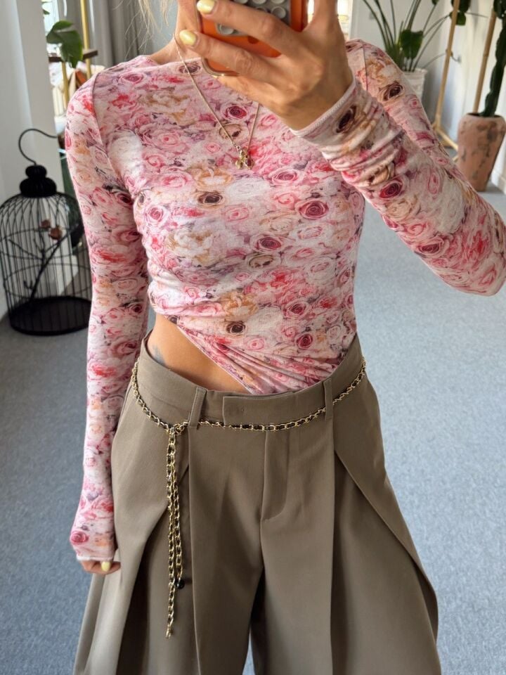 PEMBE GÜL DESENLİ KAŞMİR BODY