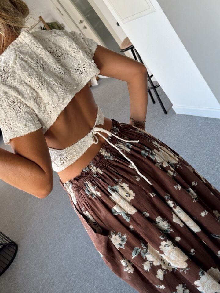 İNCİ İŞLEMELİ CROP TRİKO