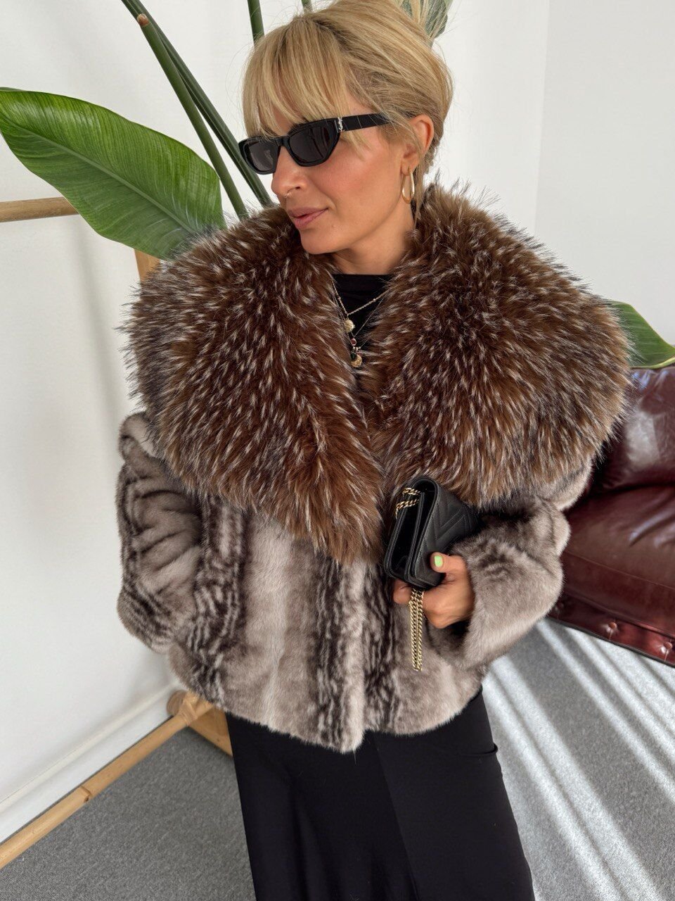 VİZON YAKA DETAY İTHAL KÜRK (ÖN SİPARİŞ)