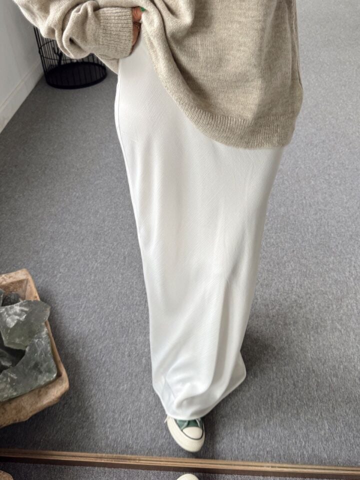 BEYAZ MAXİ VEREV ETEK