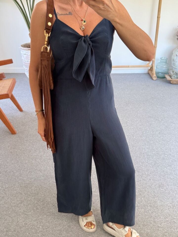 LACİVERT FİYONKLU ASKILI TULUM