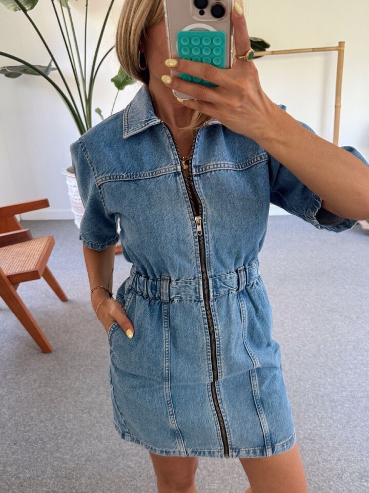ÖNDEN FERMUARLI DENİM ELBİSE