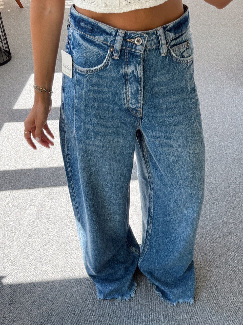 MAVİ PAÇASI KESİK WİDE LEG JEAN