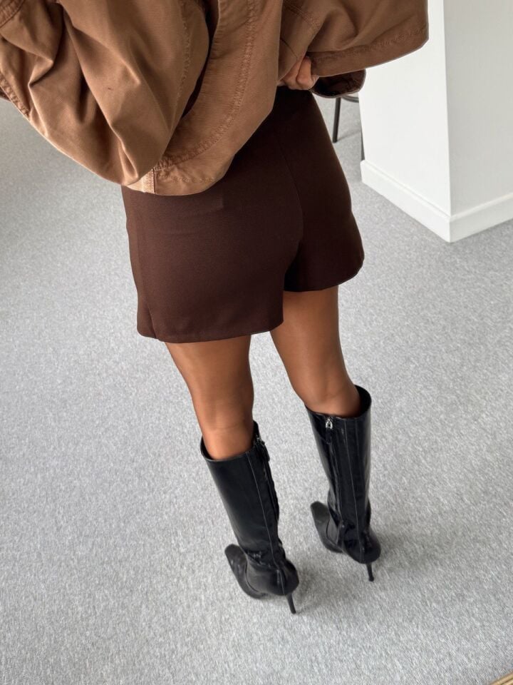 KAHVE YIRTMAÇ DETAY ŞORT ETEK