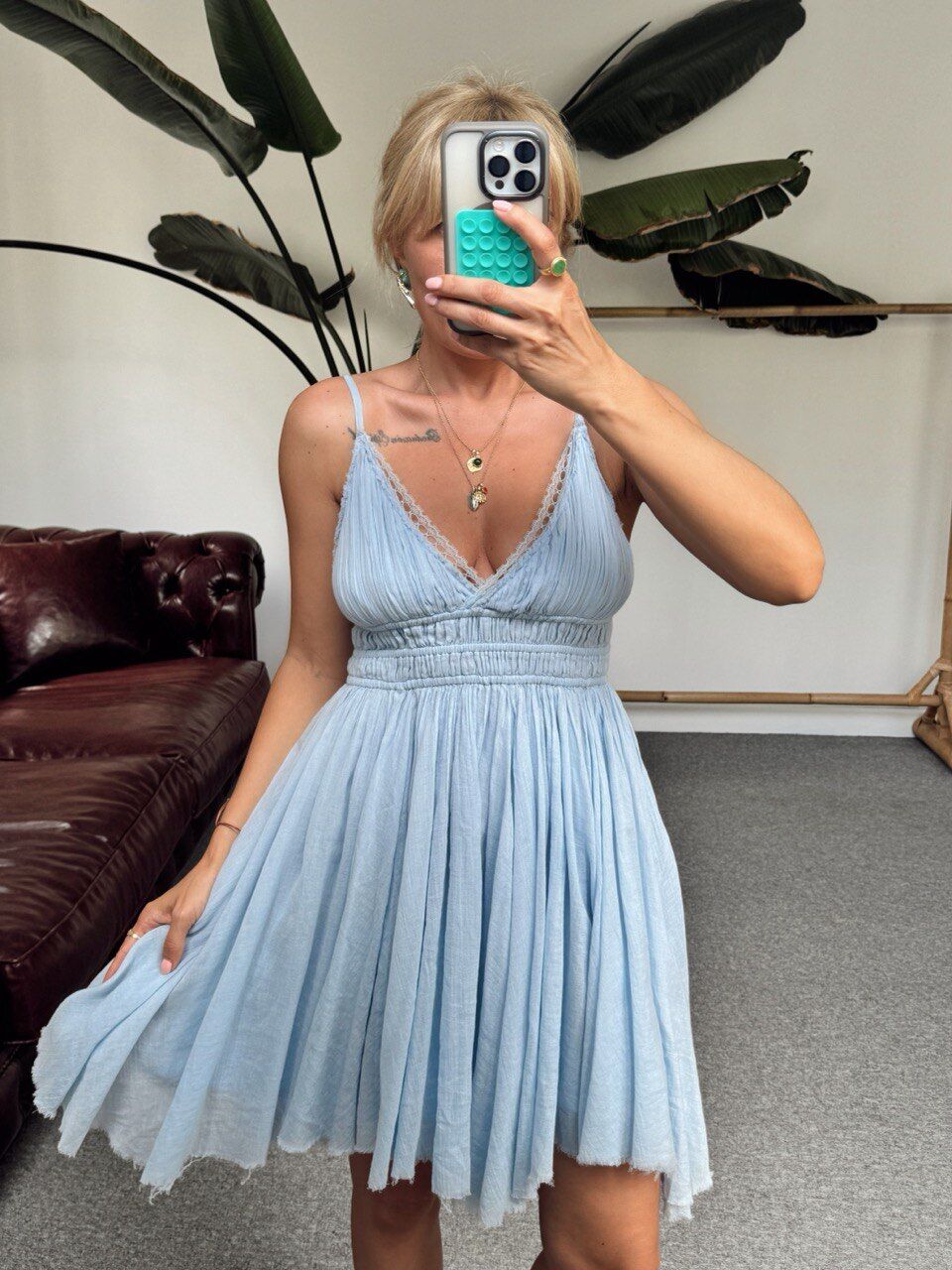 MAVİ ASKILI İTHAL ASTARLI ELBİSE