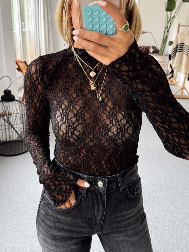 SİYAH DANTEL BLUZ