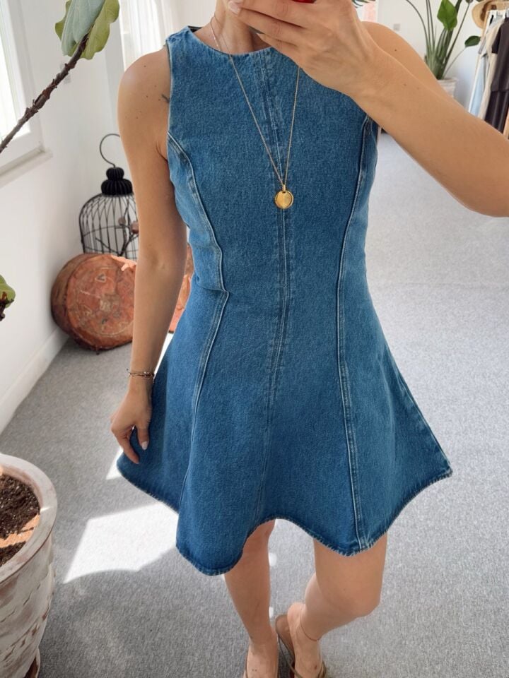 KOLSUZ DENIM ELBİSE