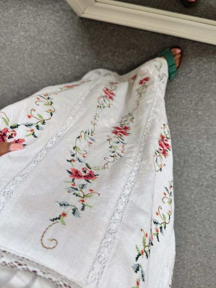 NAKIŞLI ASTARLI MAXİ İTHAL ELBİSE