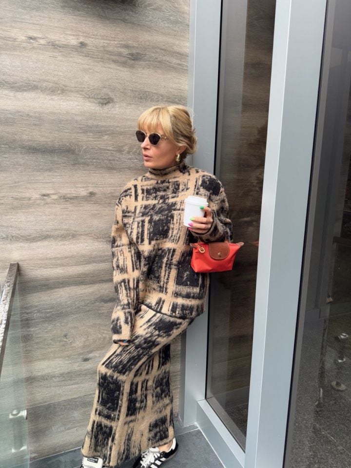 KAHVE SİYAH DESENLİ TRİKO TAKIM