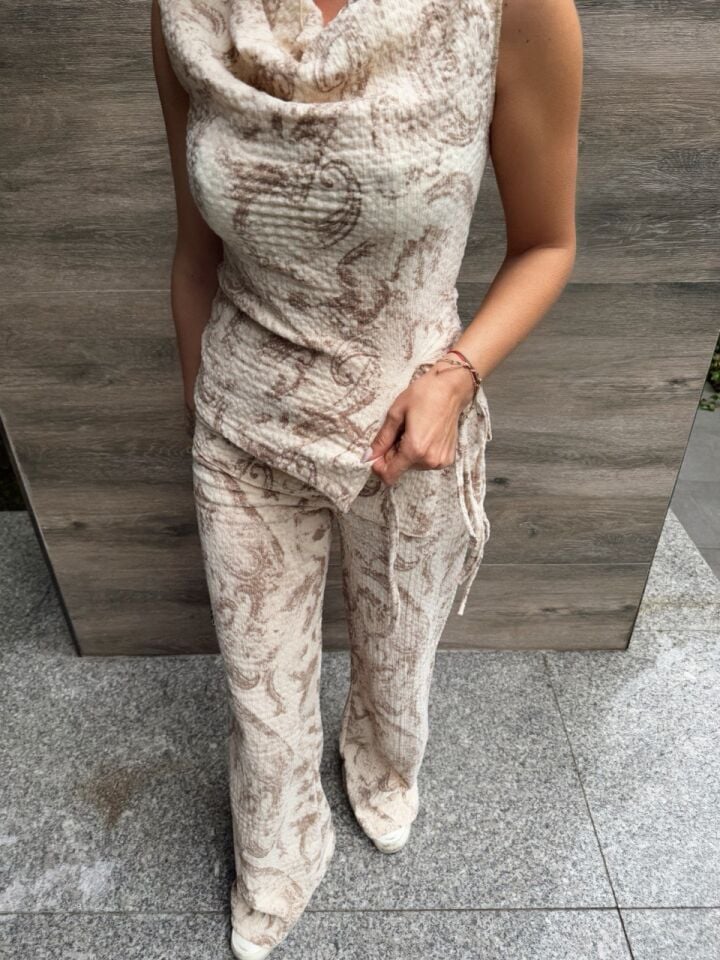 DESENLİ BLUZ PANTOLON TAKIM