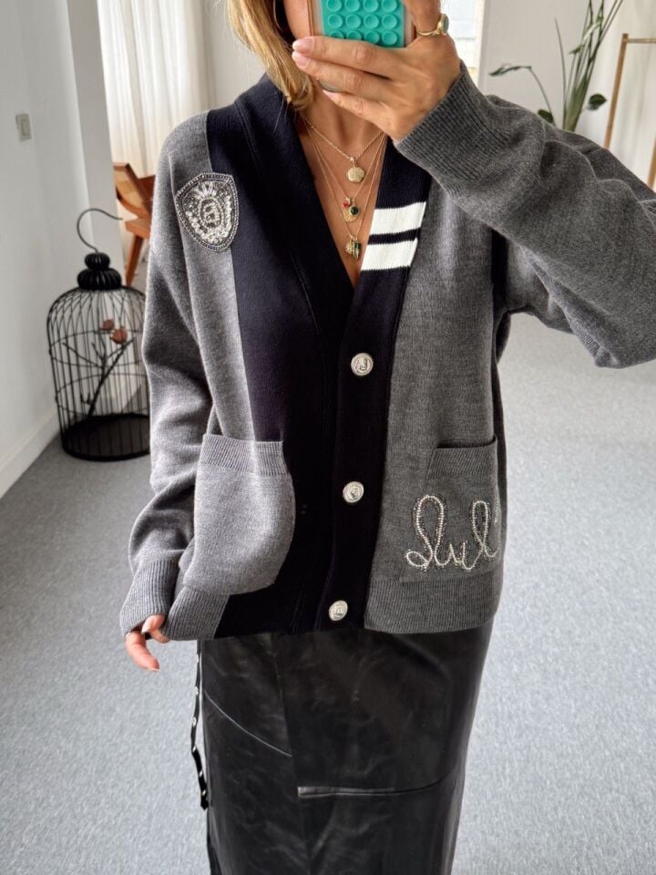 ARMA DETAY ŞERİTLİ  V YAKA HIRKA