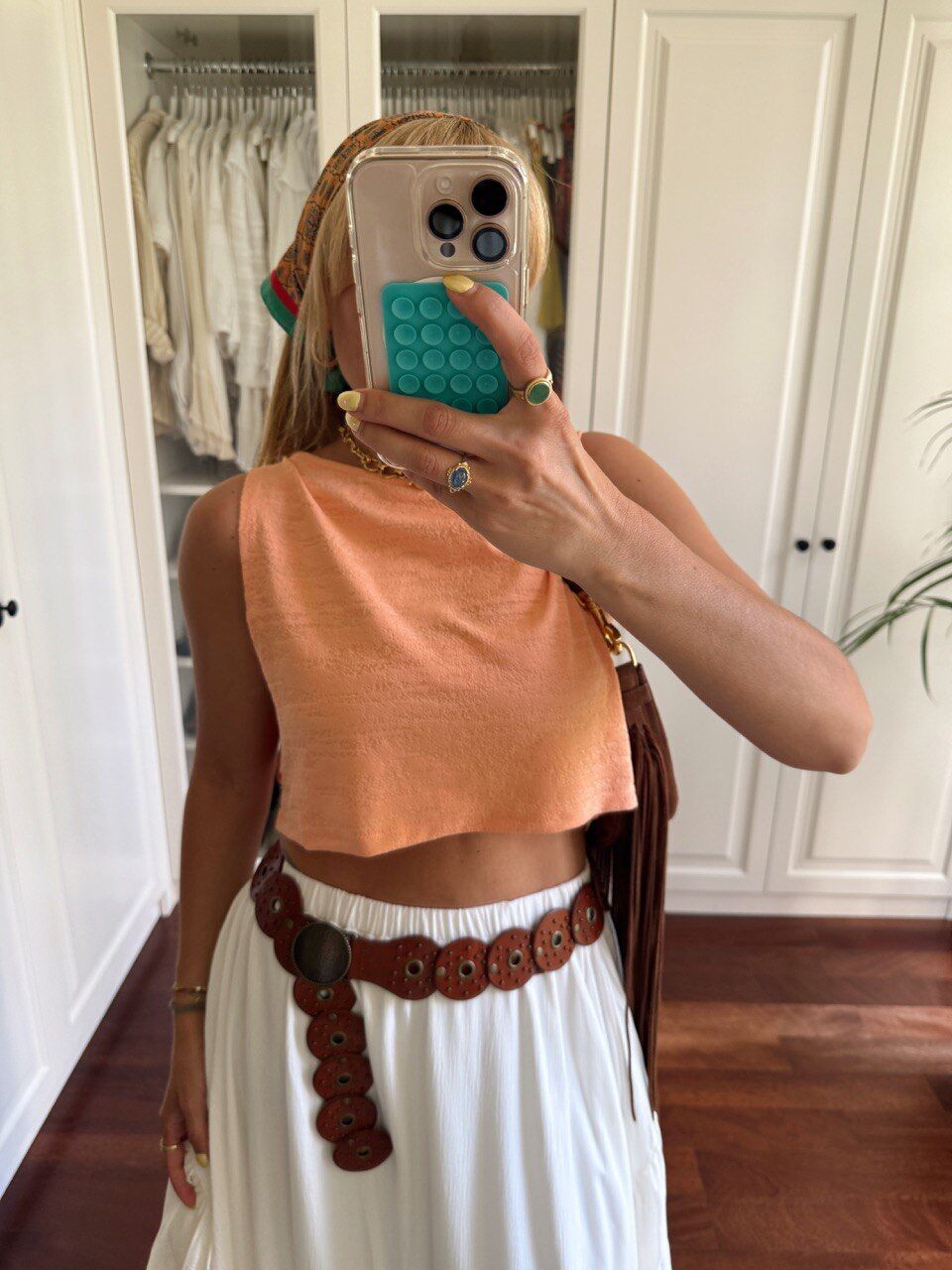 SOMON YAN DEKOLTELİ CROP