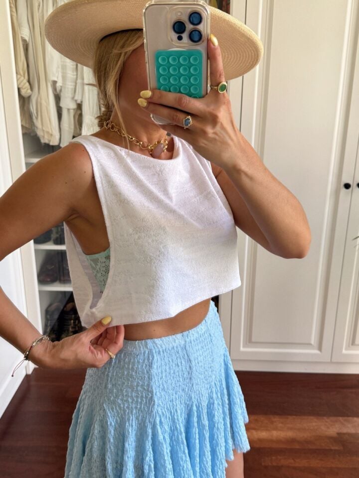 BEYAZ YAN DEKOLTELİ CROP
