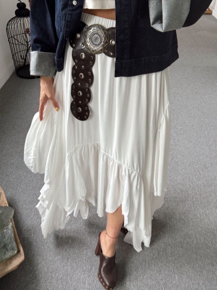 KIRIK BEYAZ ASİMETRİK ETEK