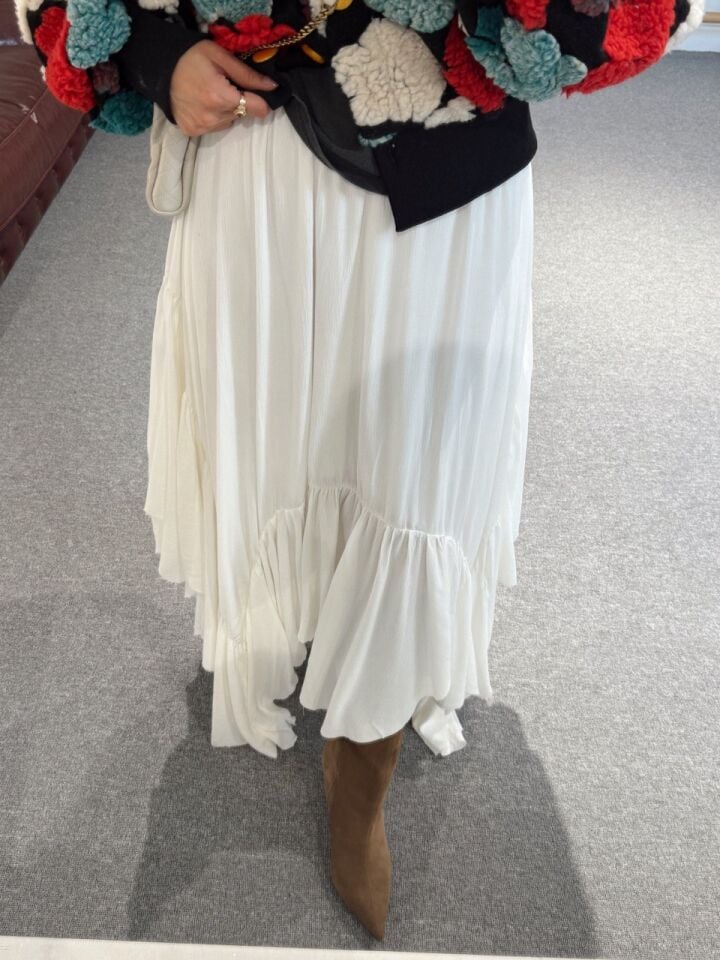 KIRIK BEYAZ ASİMETRİK ETEK