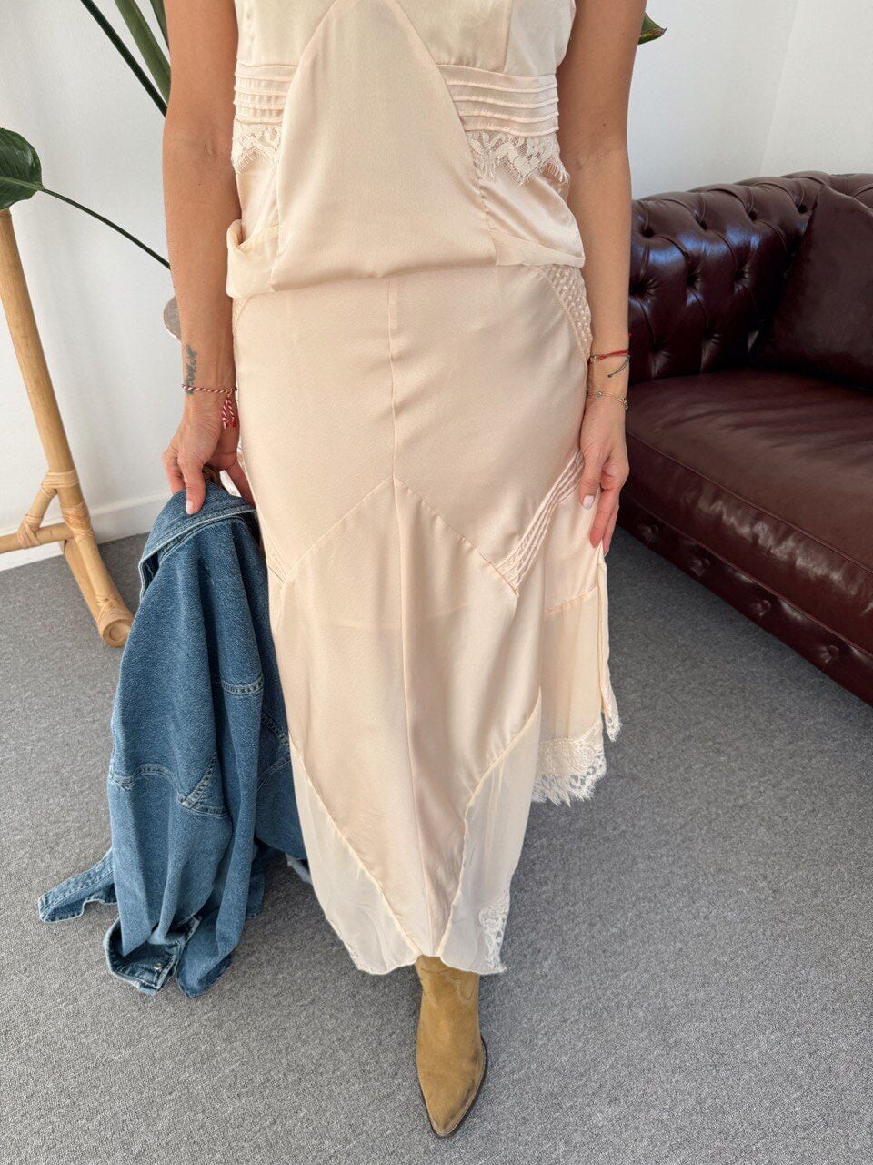 ŞARAP RENGİ SATEN DANTEL DETAY TAKIM