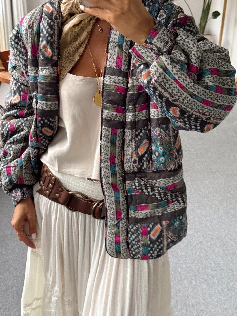 ETNİK DESENLİ KAPİTONE İTHAL CEKET