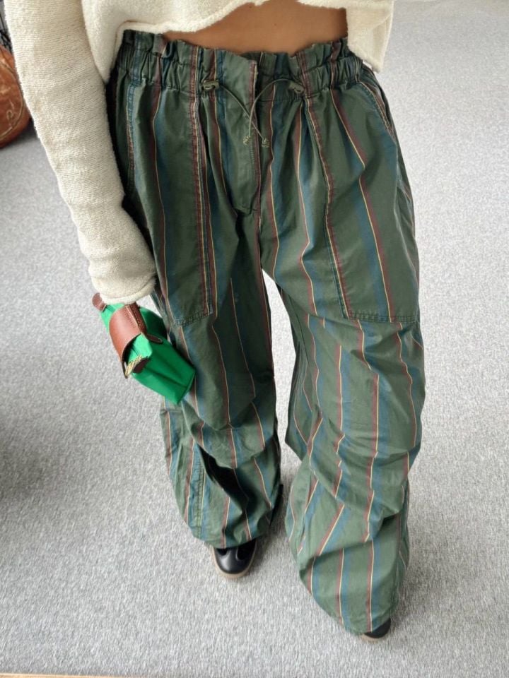 YEŞİL ÇİZGİLİ PARAŞÜT PANTOLON