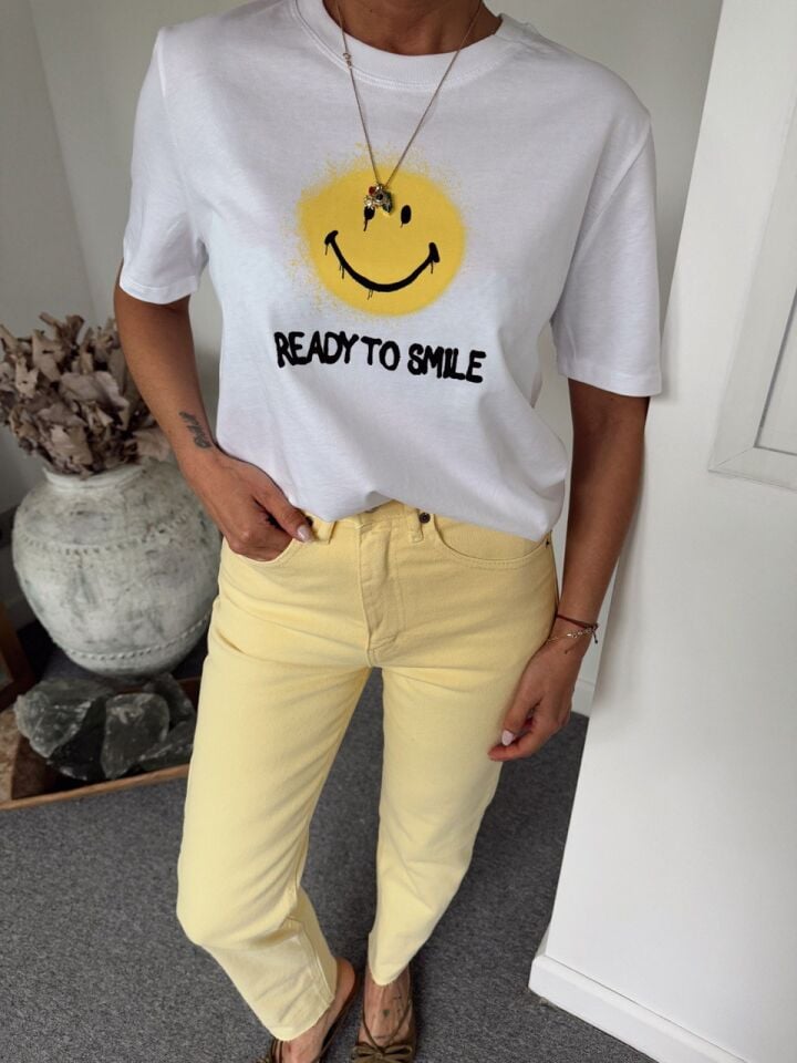 SMILE BASKILI TSHIRT