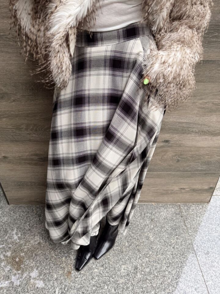 EKOSE YIRTMAÇLI MAXI ETEK