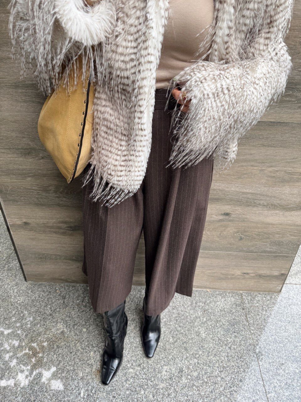 KAHVE ÇİZGİLİ BERMUDA