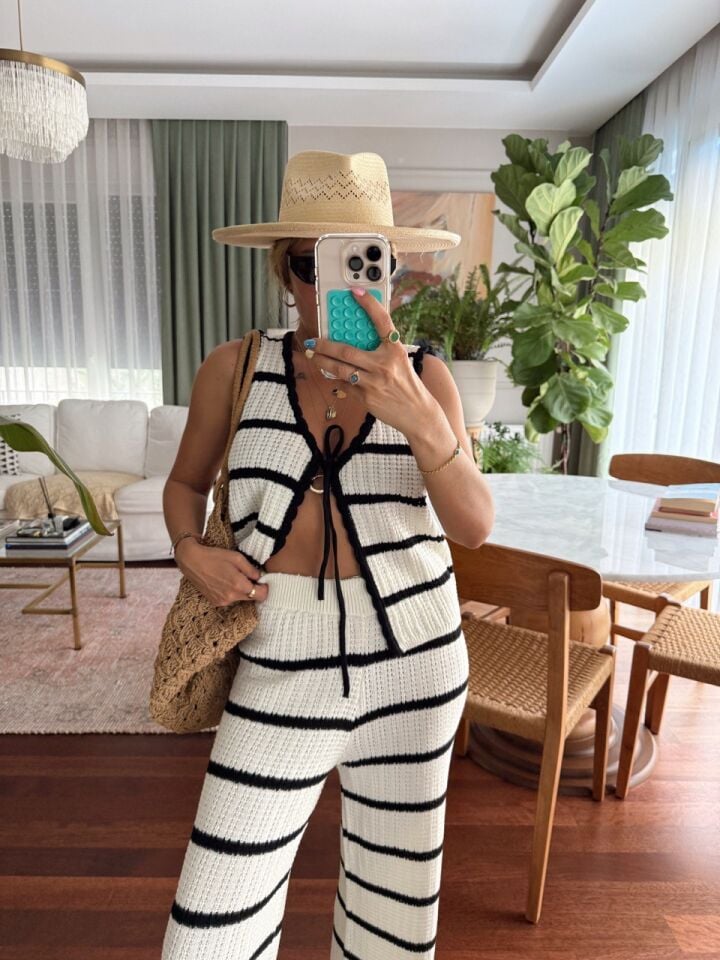 ÇİZGİLİ YELEK PANTOLON TRİKO TAKIM