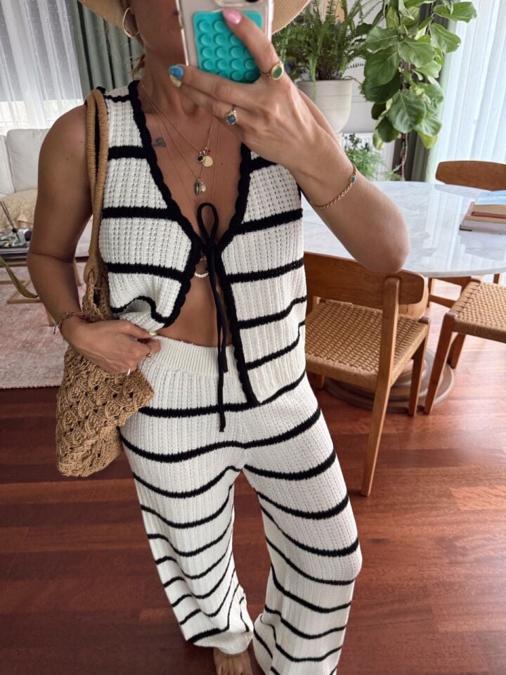 ÇİZGİLİ YELEK PANTOLON TRİKO TAKIM