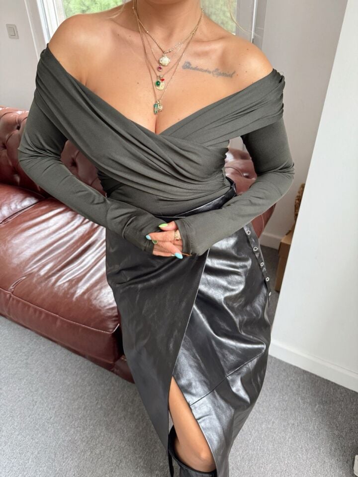 HAKİ YAKA DETAY BODYSUİT