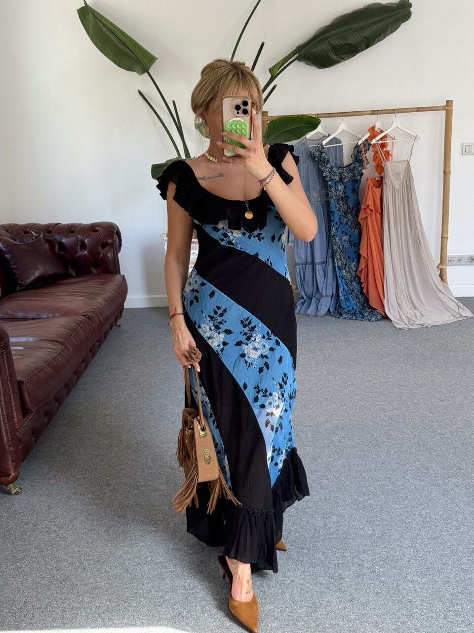 SİYAH-MAVİ DESENLİ İTHAL MAXI ELBİSE