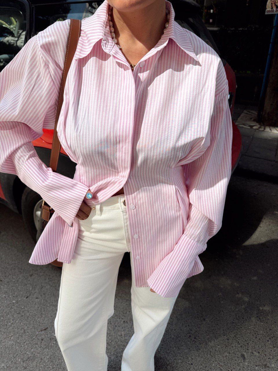 PEMBE ÇİZGİLİ BELE OTURMALI GÖMLEK