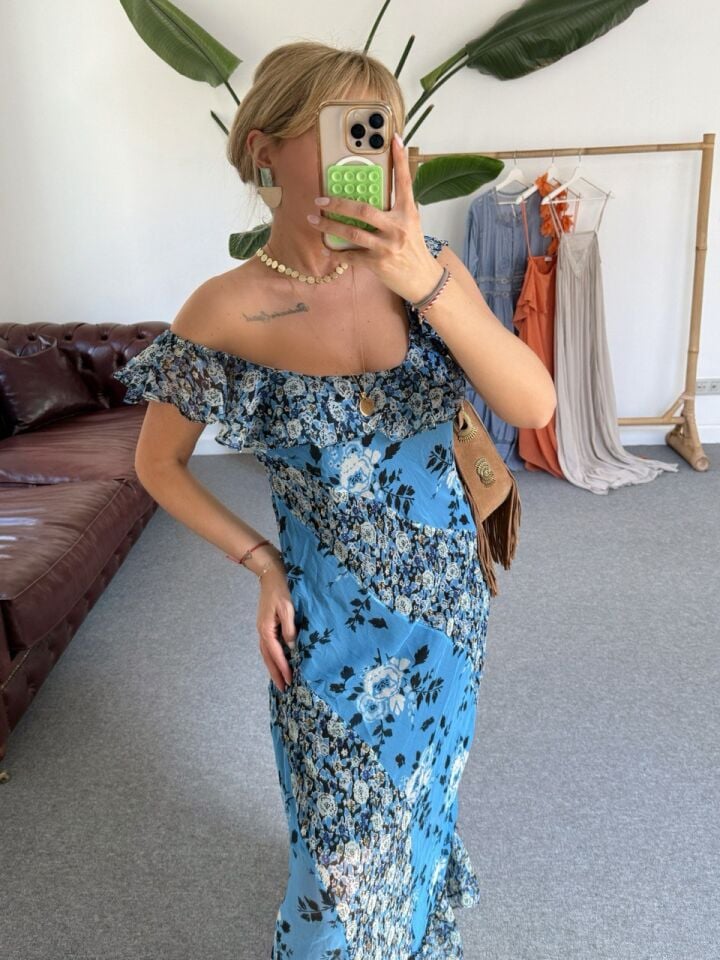 MAVİ DESENLİ İTHAL MAXI ELBİSE