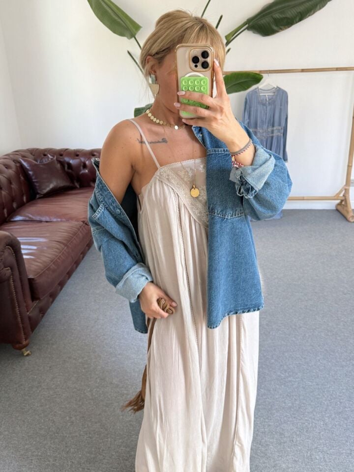 TAŞ RENGİ ASKILI TUNİK ELBİSE