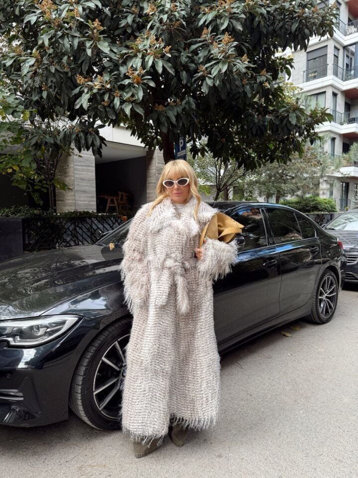 KREM KIRÇILLI UZUN İTHAL KÜRK