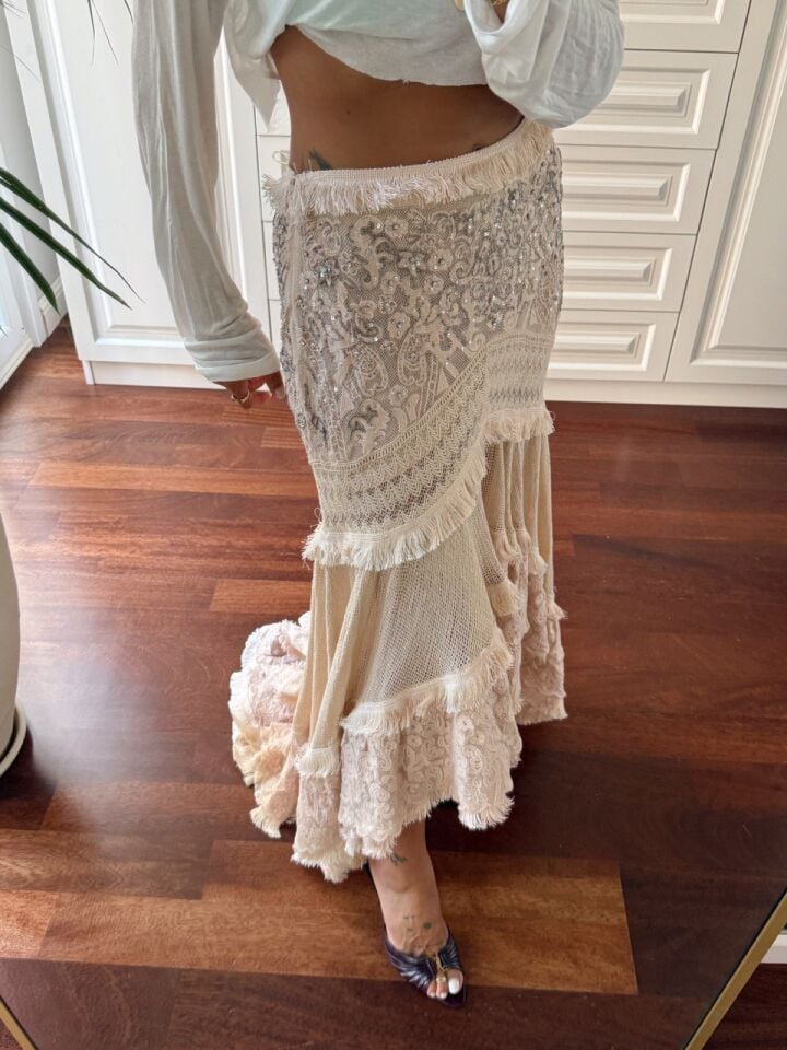 PURDA TAŞ DETAY VOLANLI İTHAL ETEK